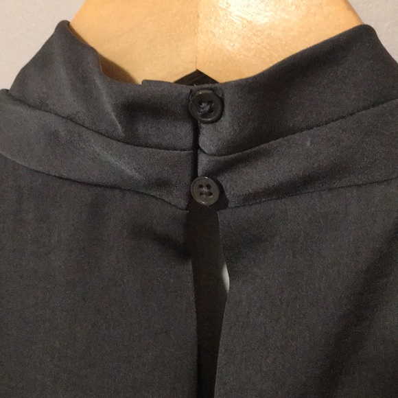 Banana Republic SL Twist Neck Top - Picture 4 of 4
